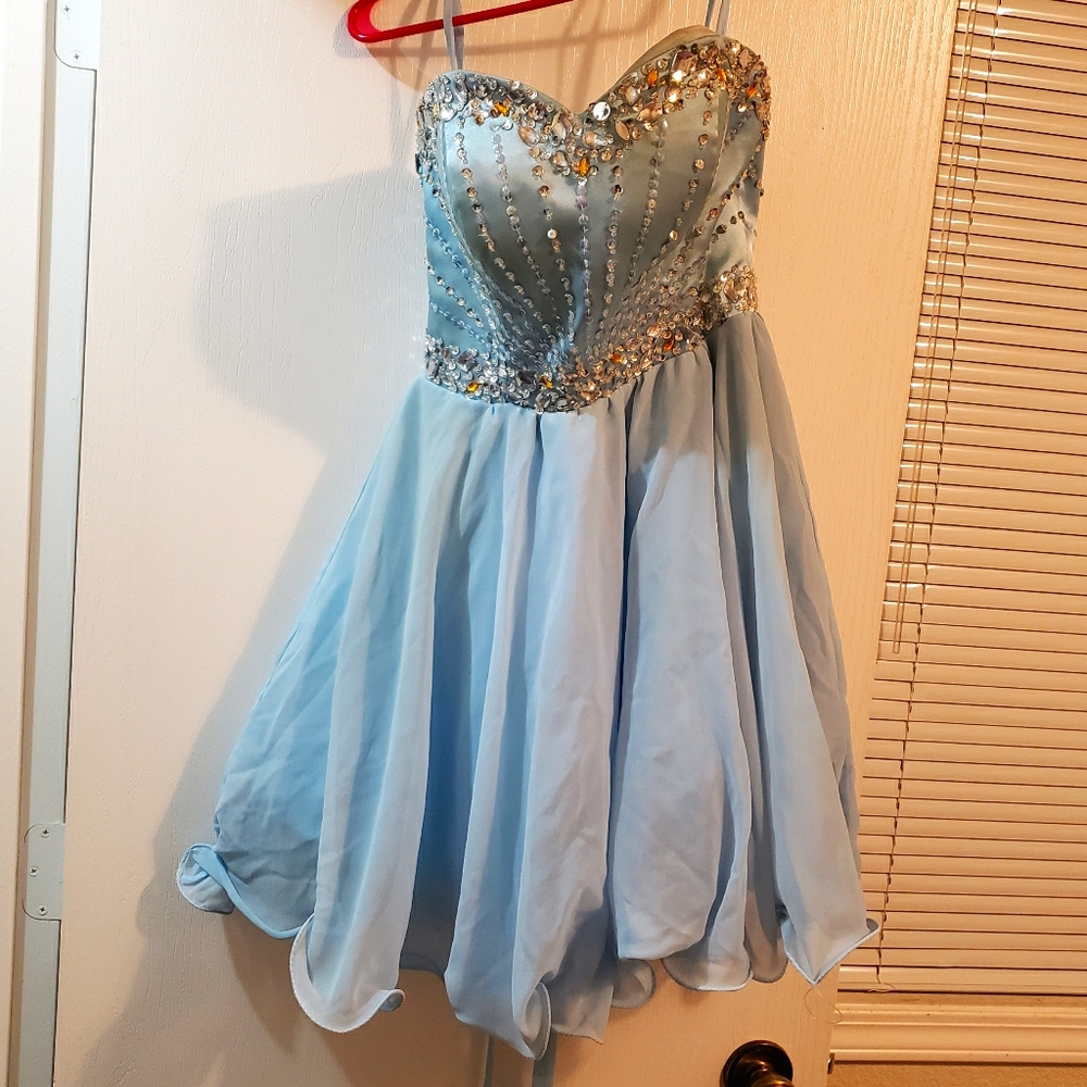 Dylan Queen prom dress